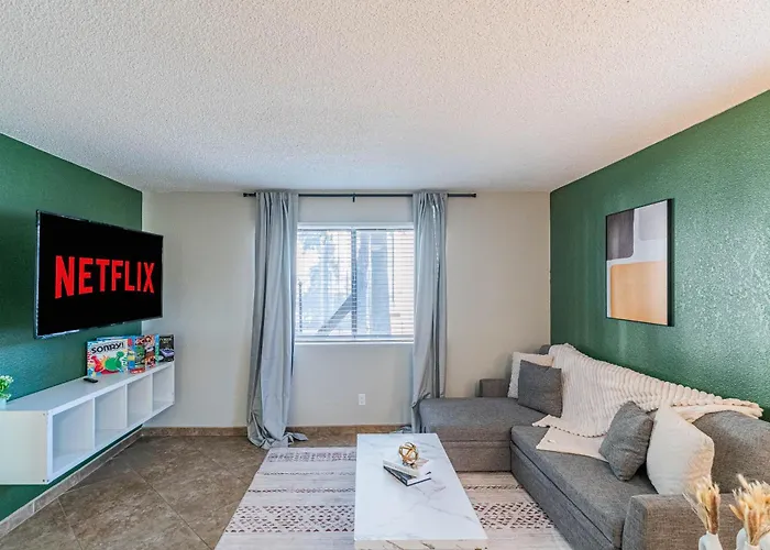Near Casino Pool Gym Balcony Parking Washer Dryer Apartment