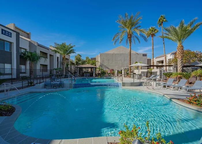 Near Casino Pool Gym Balcony Parking Washer Dryer * Scottsdale