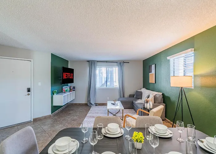 Near Casino Pool Gym Balcony Parking Washer Dryer *